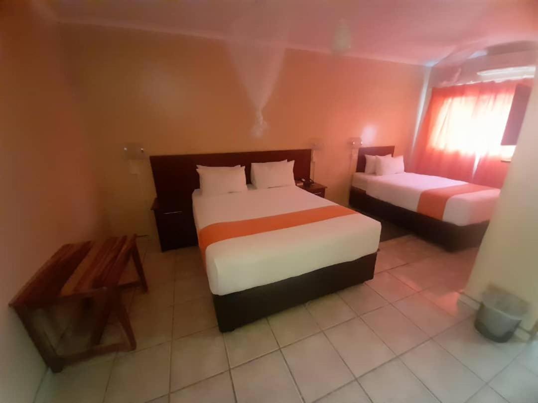 Nkanga Hotel คาซาเนอ ภายนอก รูปภาพ