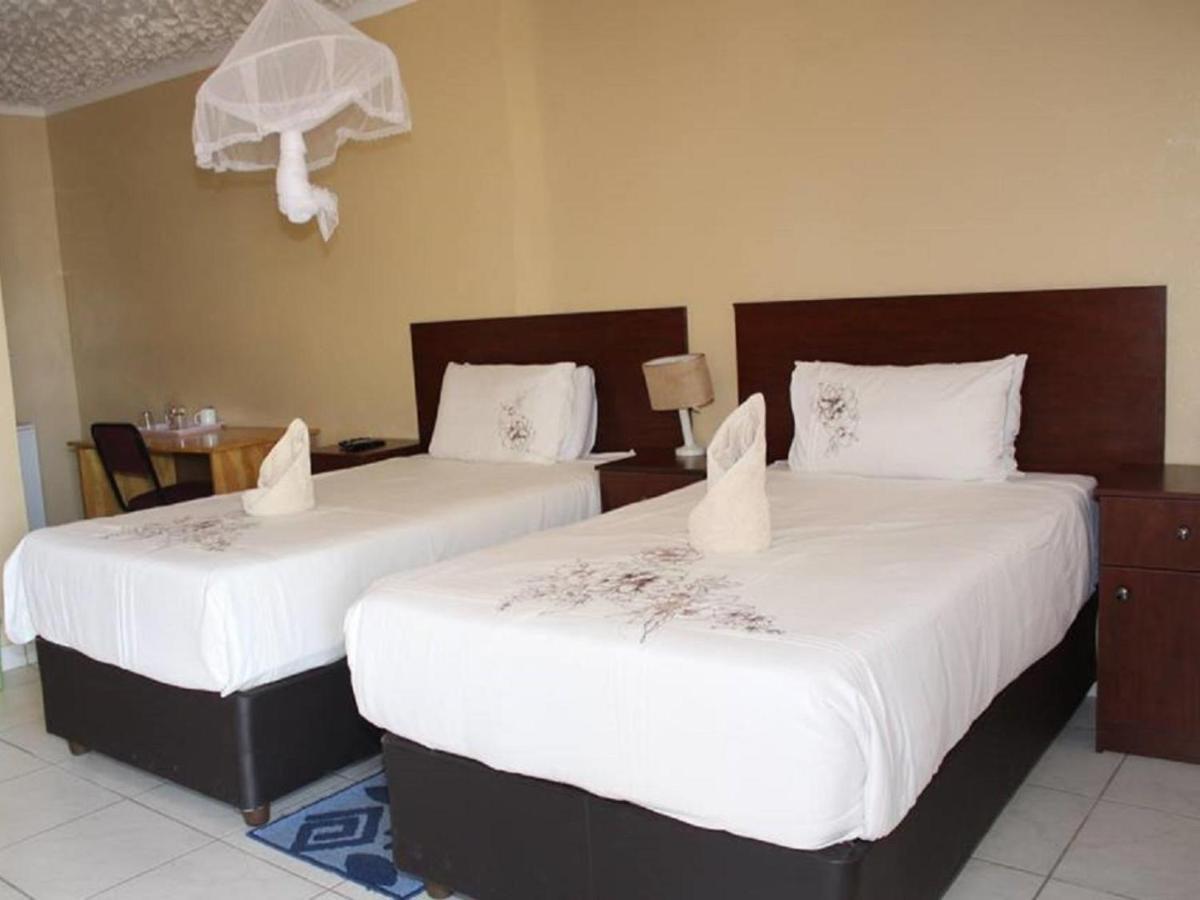 Nkanga Hotel คาซาเนอ ภายนอก รูปภาพ